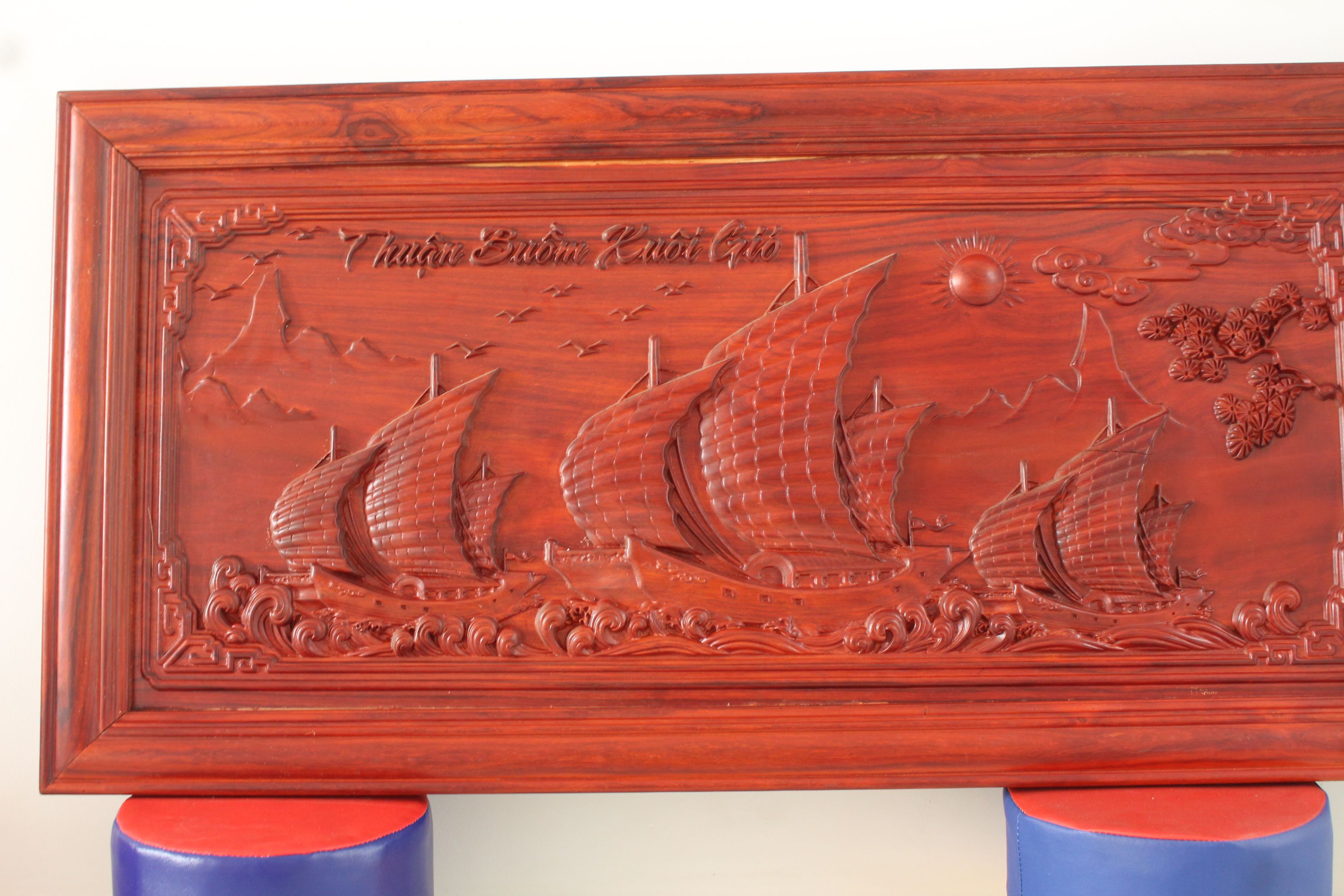 Tranh phong thủy THUẬN BUỒM XUÔI GIÓ -gỗ Hương đỏ dài 120cm