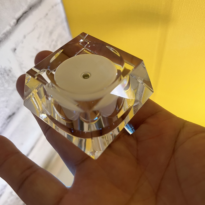 Tượng Phật thủy tinh pha lê khắc 3d đế led nhiều màu - T0341