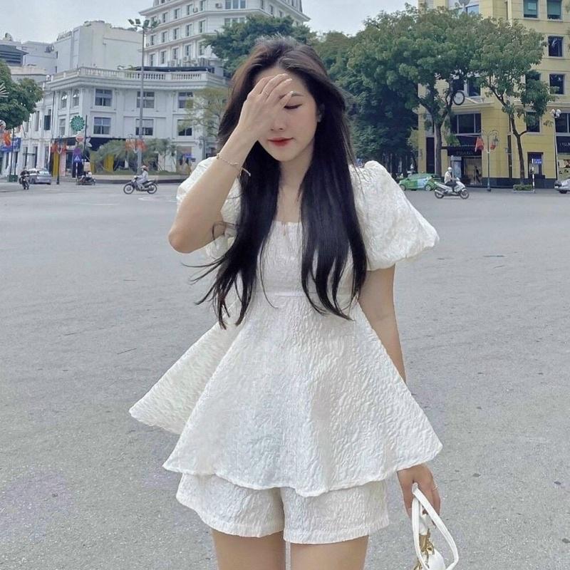 Sét Gấm Tay Bồng Nơ Sau Mix Quần Short Áo Cổ Vuông Bồng Siu Xinh Linh Dilys