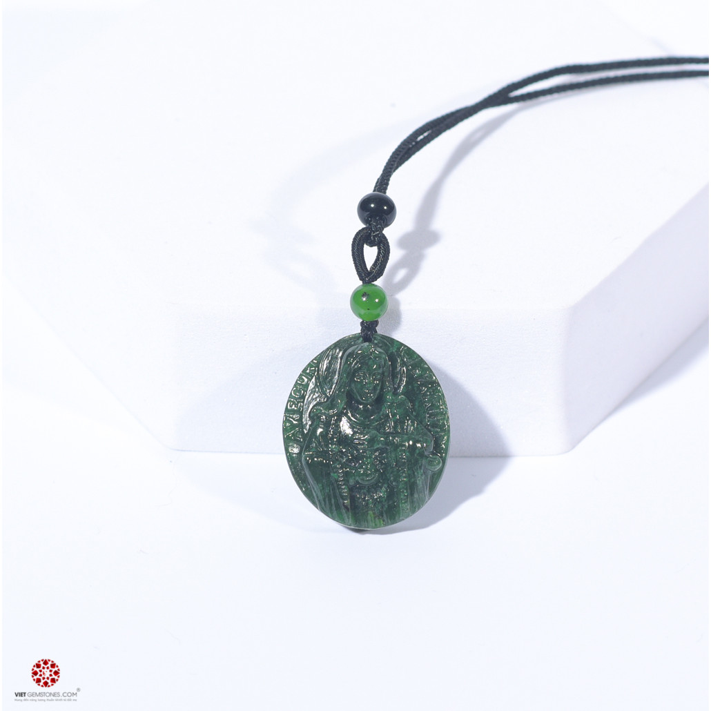 Mặt dây chuyền Đức Mẹ Hằng Cứu Giúp Ngọc Bích - Nephrite Canada Tự nhiên 100% - Chất ngọc đẹp, nét tạc sắc xảo để Đức Mẹ luôn che chở, dẫn lối, hợp tất cả các mệnh | VietGemstones