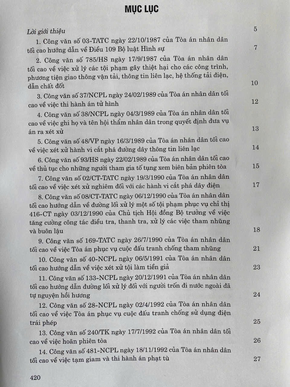 Bộ 2 cuốn Hệ thống Công văn hướng dẫn nghiệp vụ của Tòa án nhân dân tối cao trong lĩnh vực Hình sự, Tố tụng Hình sự, Dân sự và Tố tụng Dân sự