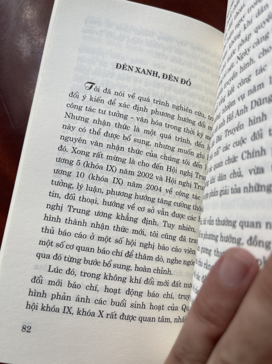 [tuyển tập 11 tác phẩm báo chí bút chiến HỮU THỌ] Ô DÙ LỌNG, NỂ và NÉ, CHẠY, GHẾ, XIẾC và các tiểu phẩm khác – NXB CTQG Sự Thật