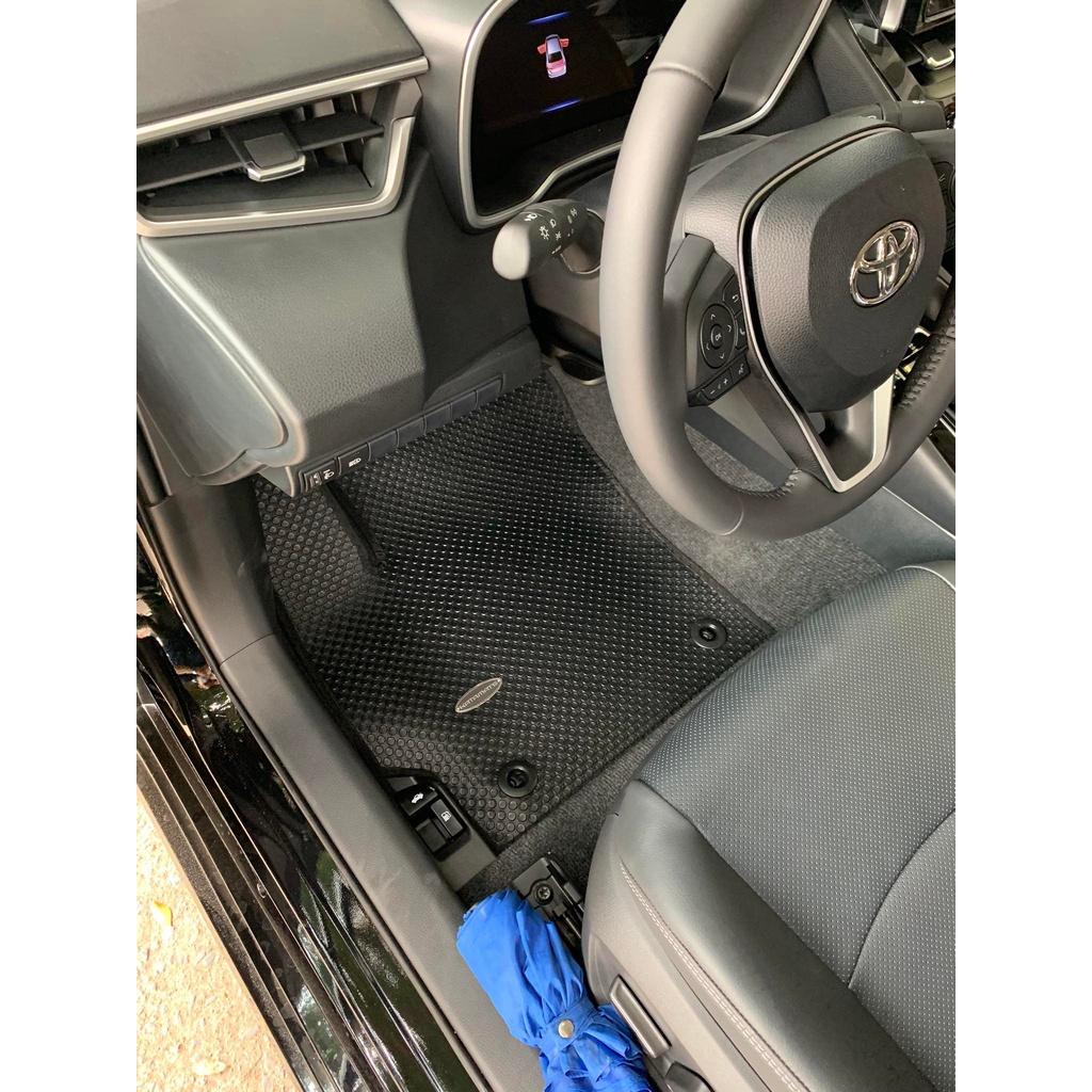 Thảm lót sàn Ô tô KATA cho xe Toyota Altis – Khít với sàn xe, Chống trơn, Không mùi, Không ẩm mốc