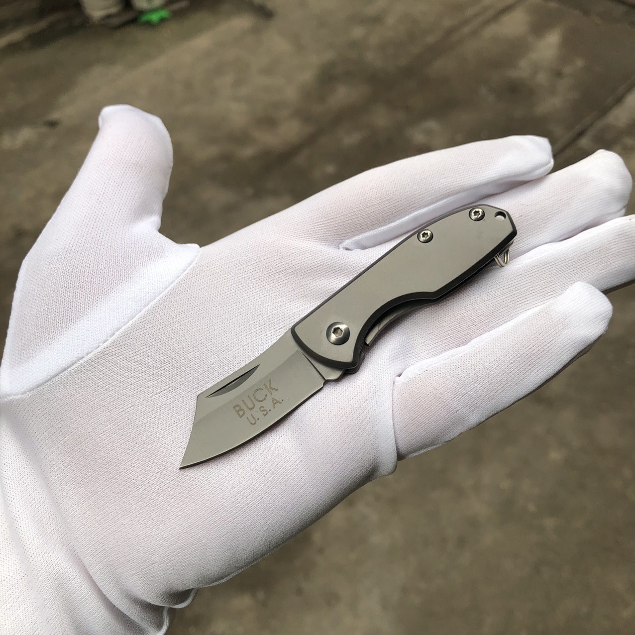 Dao Phượt móc khoá USA, dài 10.5cm, dày 2.5li, gấp gọn tiện lợi, rất phong cách và mạnh mẽ