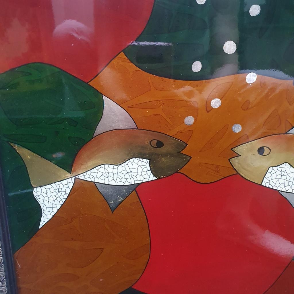 Tranh sơn mài Thanh Bình Lê cặp cá bơi 40x40 cm