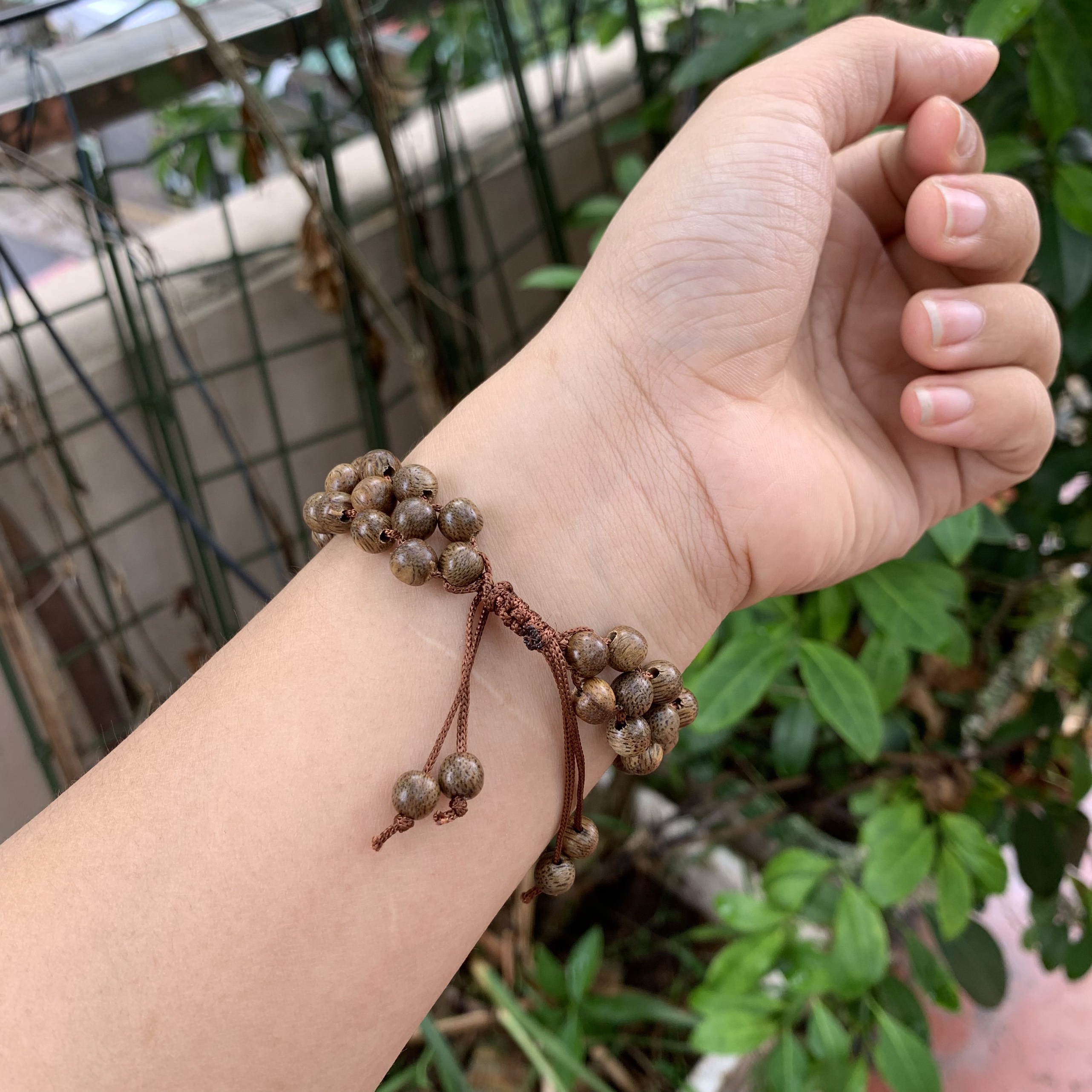 Vòng tay gỗ trầm hương mix Hoa sen (BH697) An Yên - Thịnh Vượng - Trầm Tốc Việt - Bracelet of HAHANCO