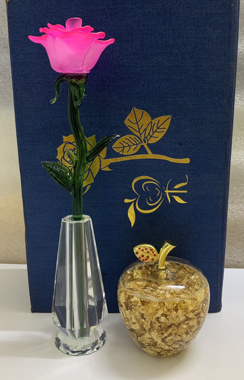 Sét hoa hồng thủy tinh và quả táo vàng - ANTH