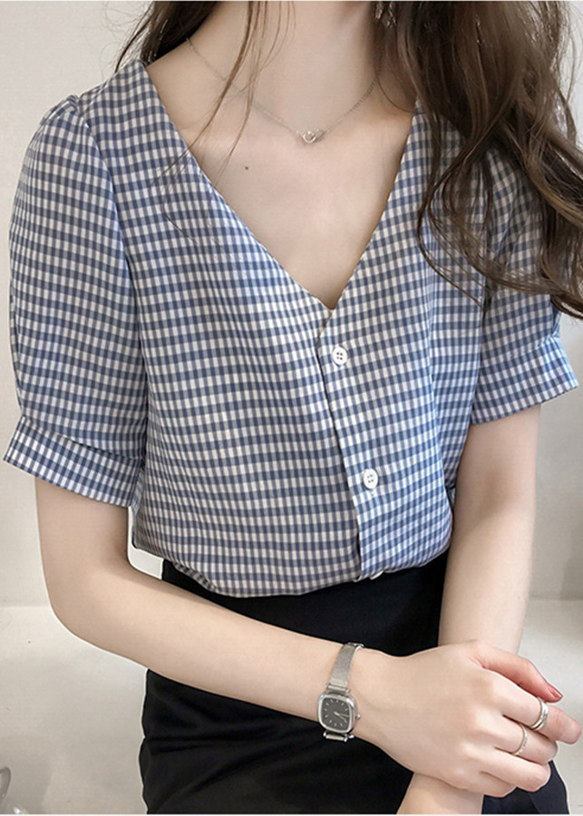 Áo cổ V thiết kế trẻ trung Đũi Việt DVs190