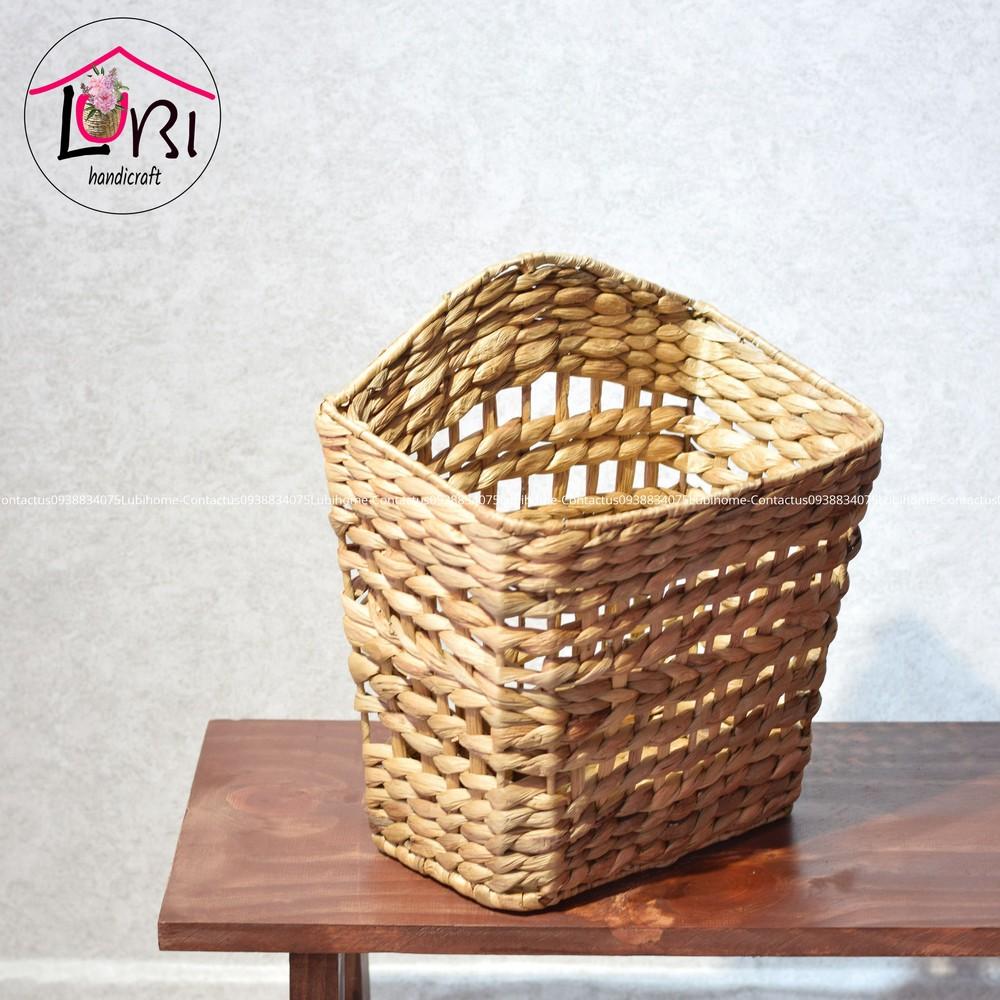 - LB074 Giỏ treo tường lục bình xinh xắn
