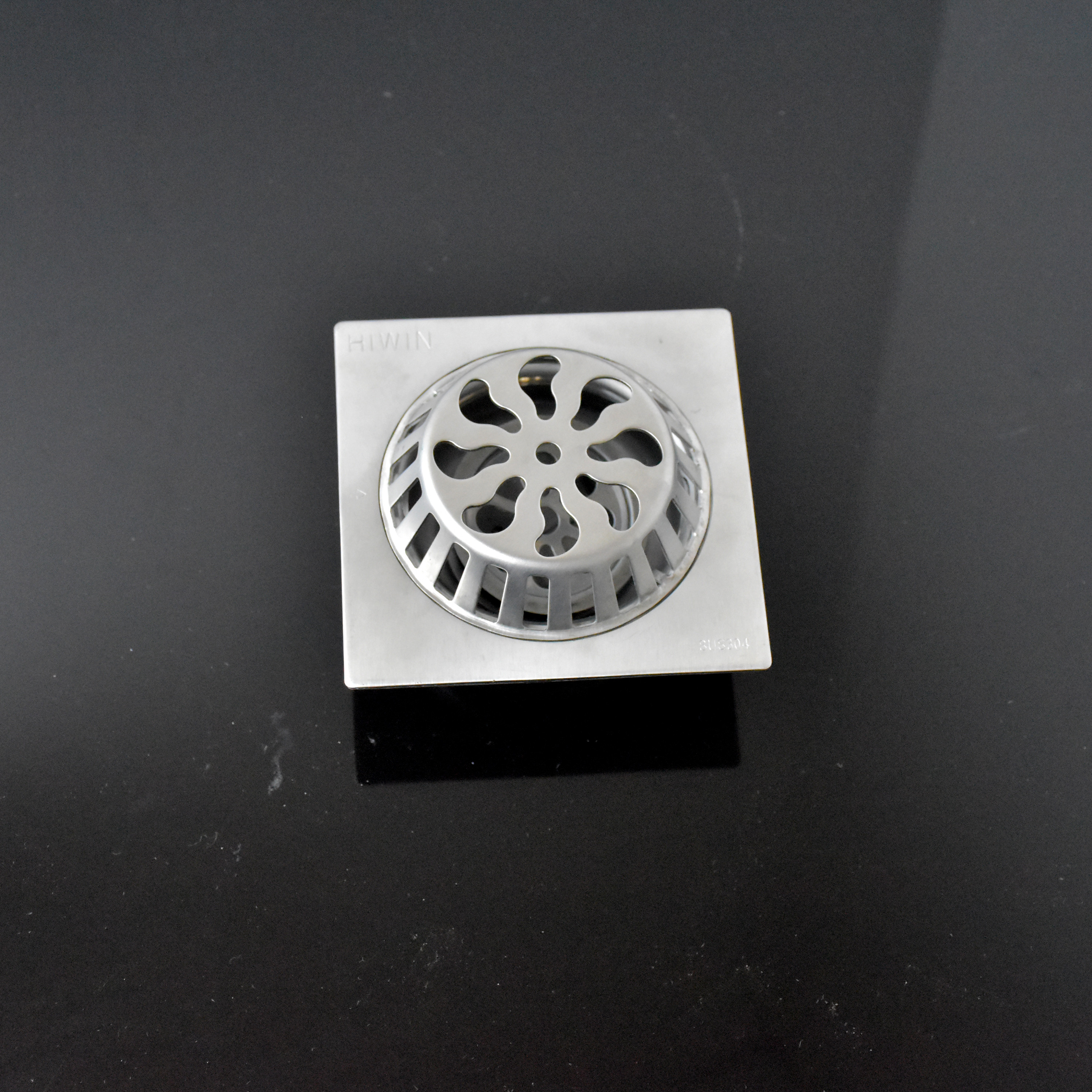 Cầu chắn rác ban công Inox 304 cao cấp ngõng trọng lực FD-76