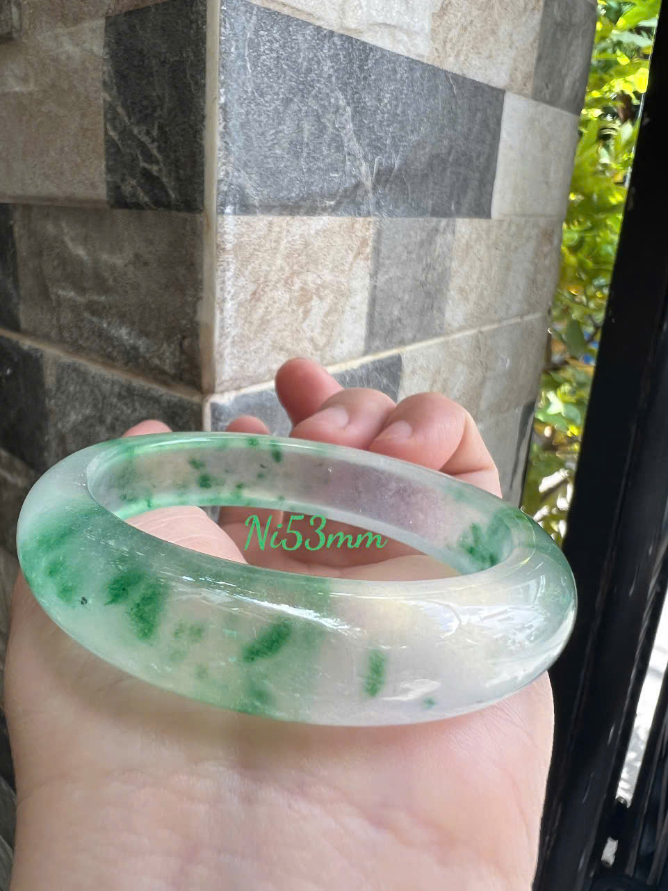 Vòng Tay Nữ Bản Hẹ Đá Mã Não DuLong Trắng Xanh Rong Biển Trong Bóng Đẹp Ni 53mm Cao 13mm Dầy 8mm Nữ 50kg - 55kg đeo Món quà tặng Nữ đeo tay xinh rẻ đẹp ý nghĩa ạ