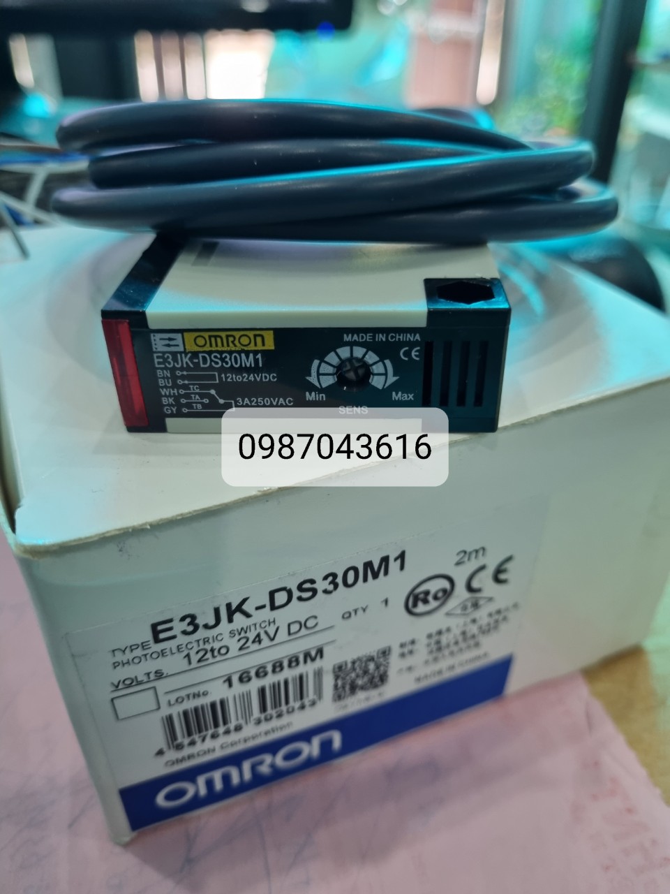 Cảm biến quang không gương  E3JK- DS30M1 (12-24VDC)