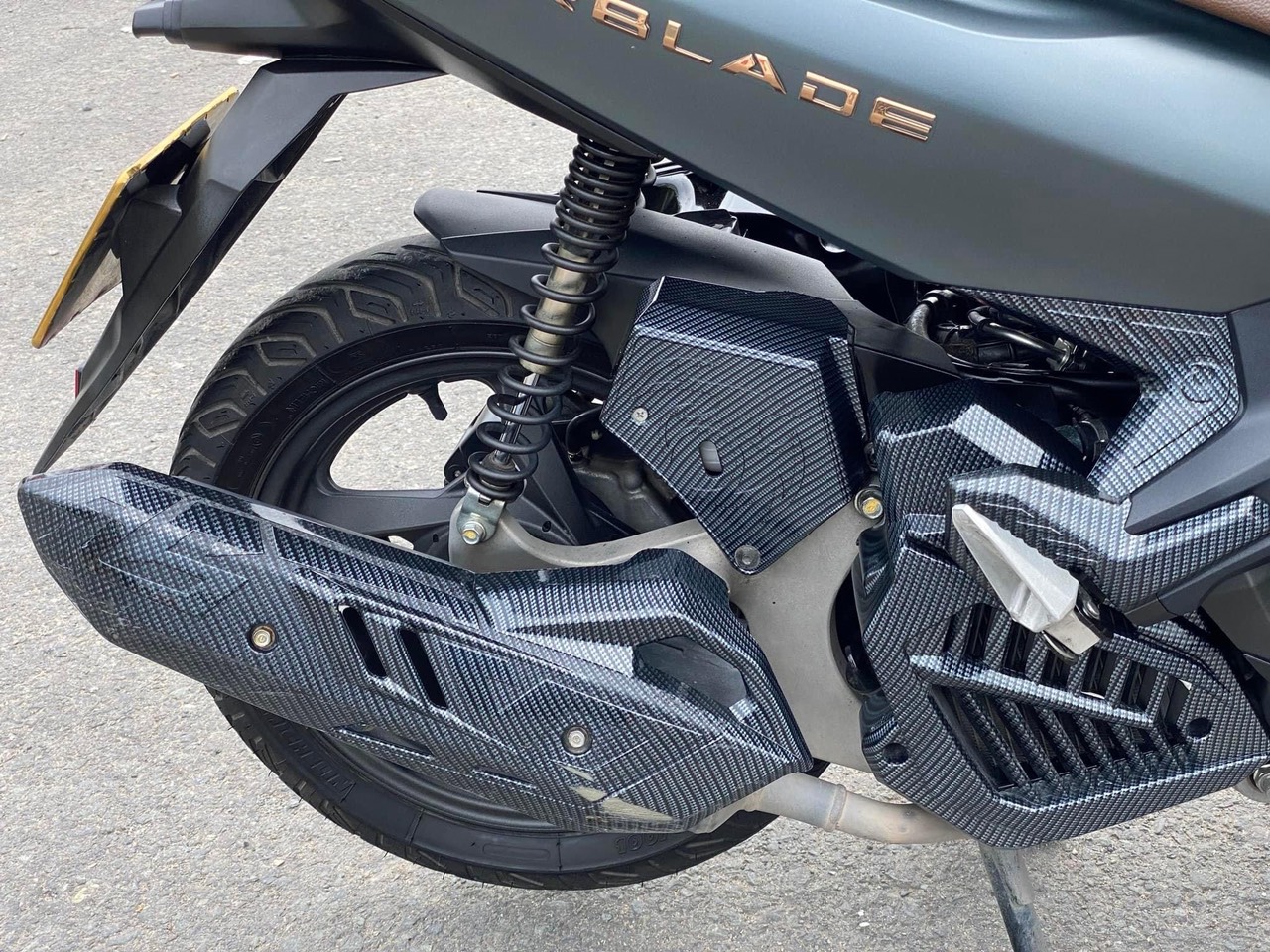 COMBO ỐP PHỤ KIỆN TRANG TRÍ DÙNG CHO XE AIR BLADE 2020 2021 - 125 150cc CACBON