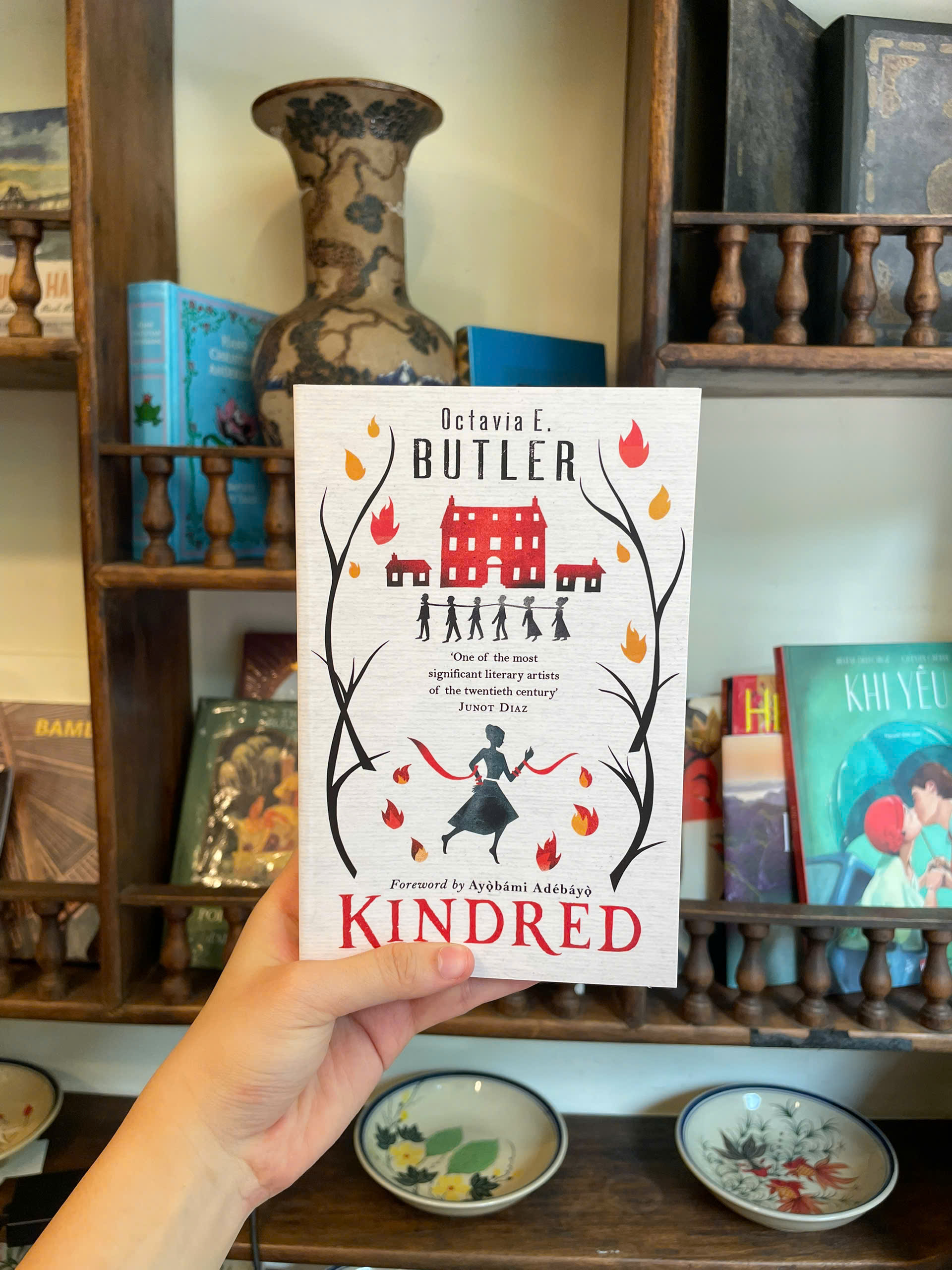 Sách - Kindred by Octavia E. Butler - Historical Fiction/ Science Fiction/ Fantasy - Ngoại Văn