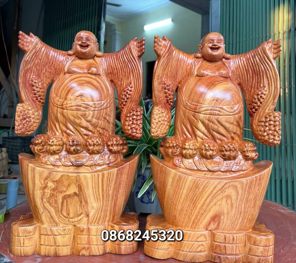 Tượng thần tài nghênh hỷ bằng gỗ hương đá kt 40×22×9cm