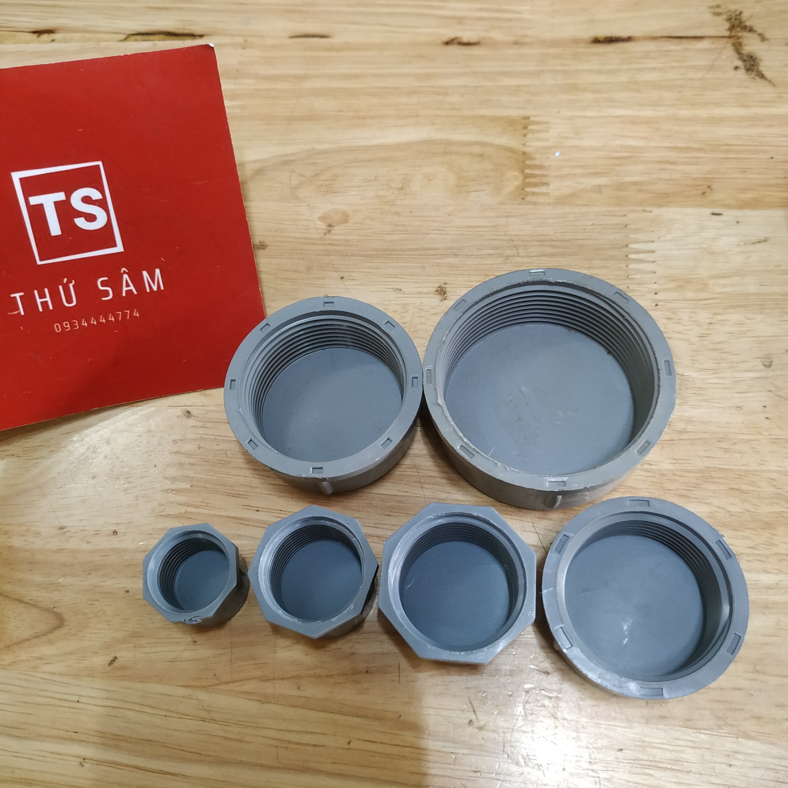 Bịt ống nhựa pvc ren trong nhiều kích cỡ
