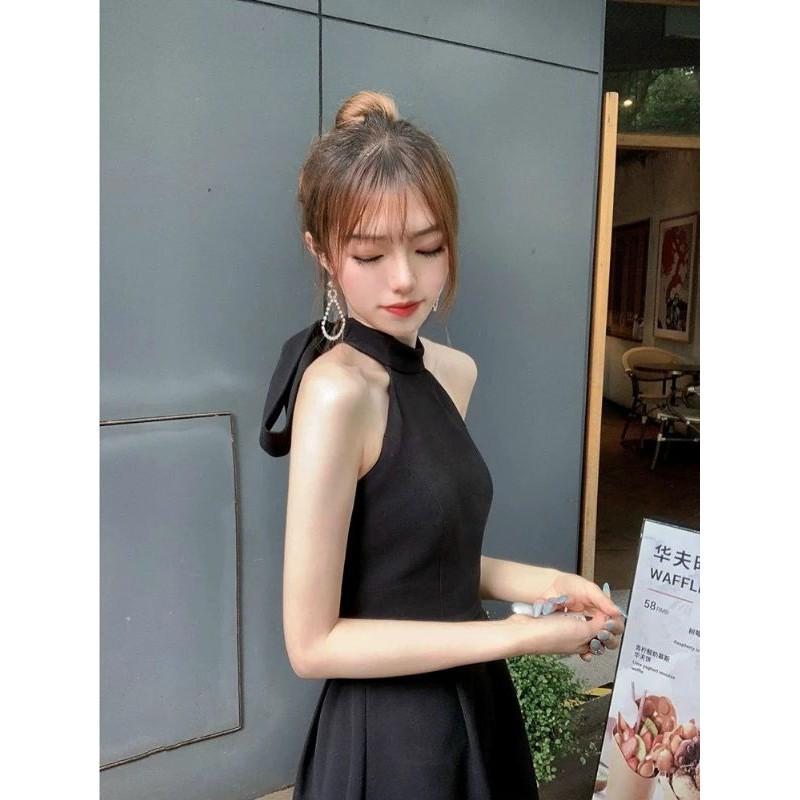 Đầm maxi xòe đen cổ yếm xinh xắn Black Dress