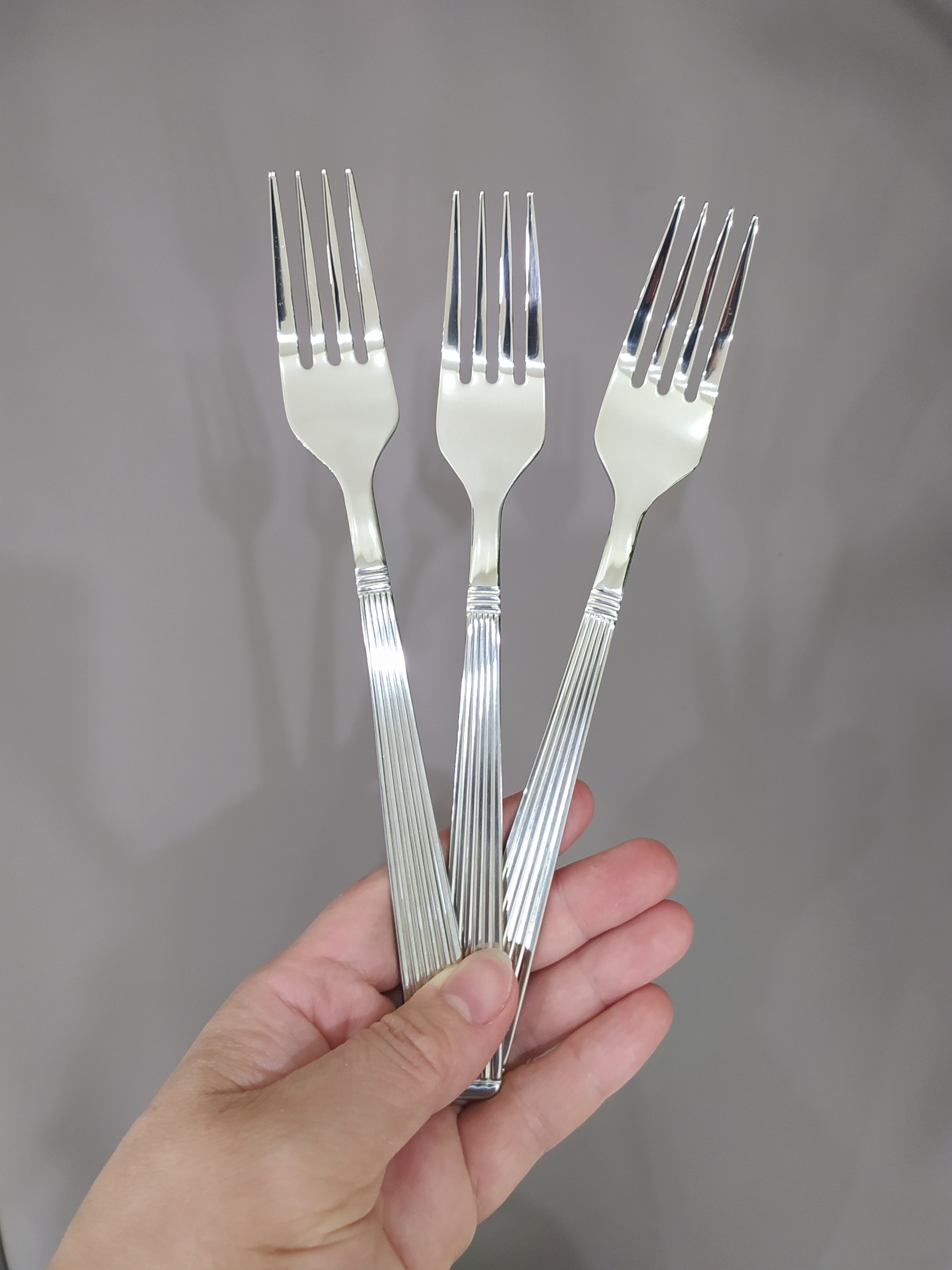 Dĩa Bằng Thép Không Gỉ Cao Cấp (cam kết hàng loại 1)
