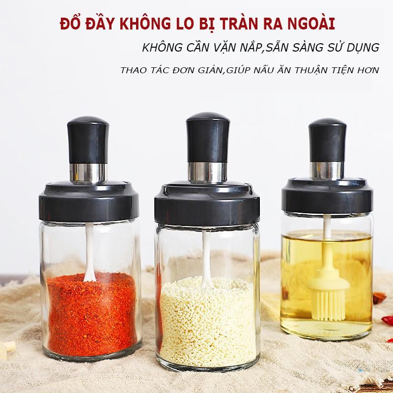 Lọ đựng gia vị, hũ đựng gia vị có thìa - chai đựng dầu ăn, đồ dùng thiết yếu của mọi gia đình