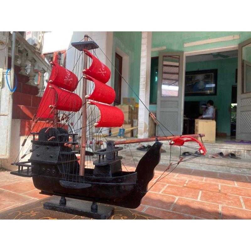 Thuyền buồm phong thuỷ size 35cm - Gỗ Muồng Đen