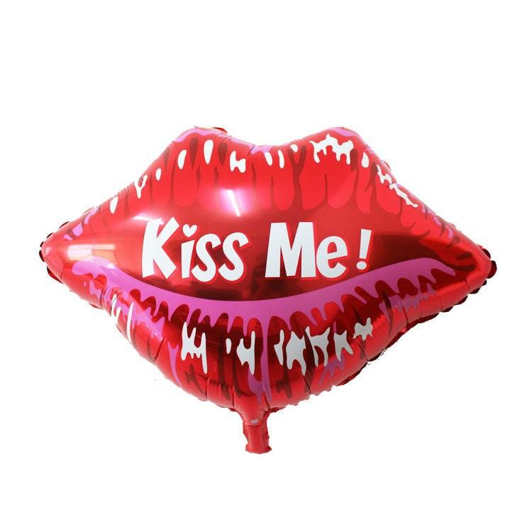 Bóng bay hình môi Kiss Me