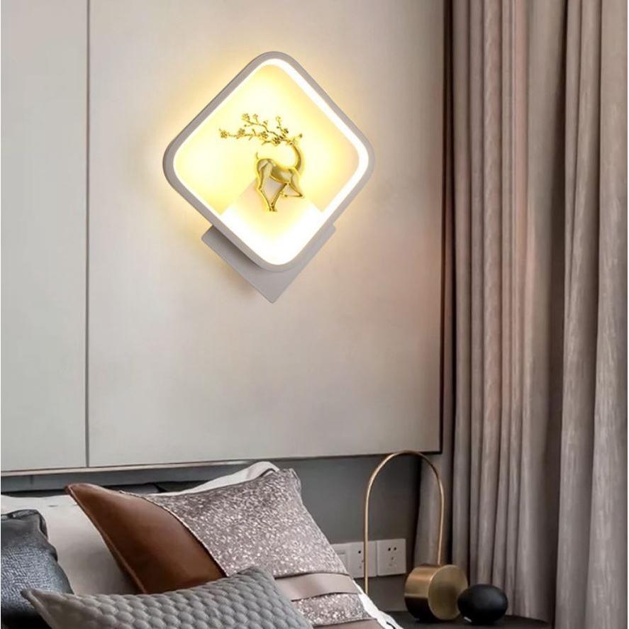 Đèn trang trí gắn tường phòng ngủ, phòng khách LED hình nai 3 màu ánh sáng