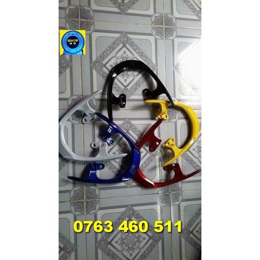 Cảng sau xe sirius