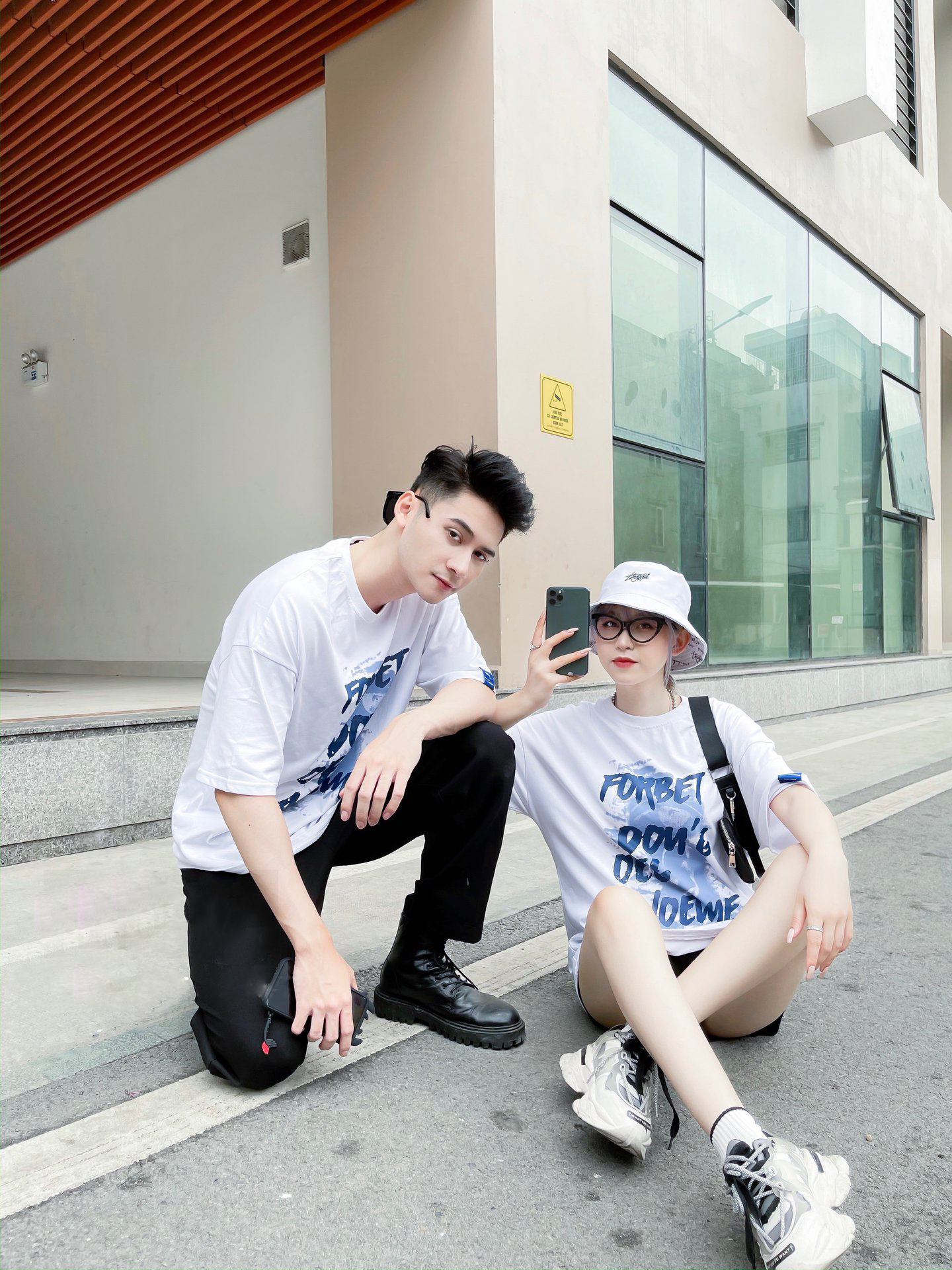 Áo Thun Couple Nam Nữ Ngắn Tay Unisex Form Rộng thời trang Hot Trend Freesize Kita Unisex - FORBET