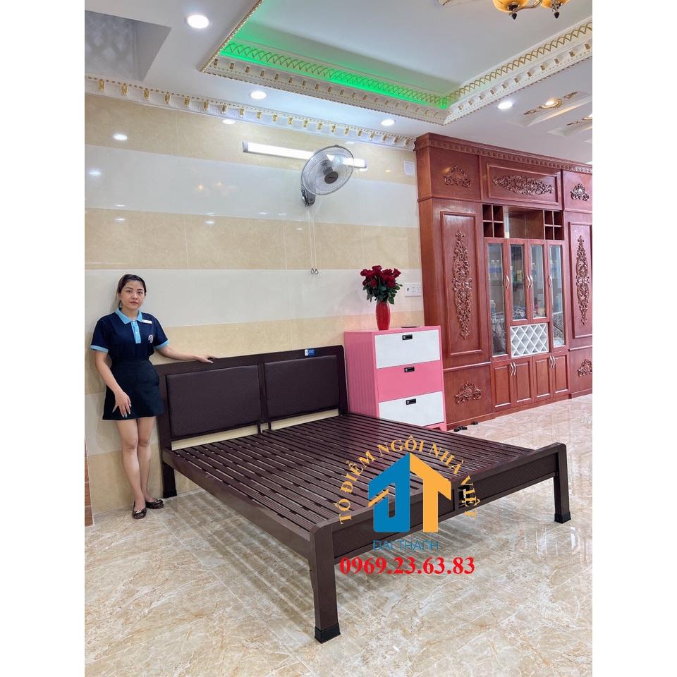 Giường sắt kiểu gỗ nhiều mẫu 1m6x2m