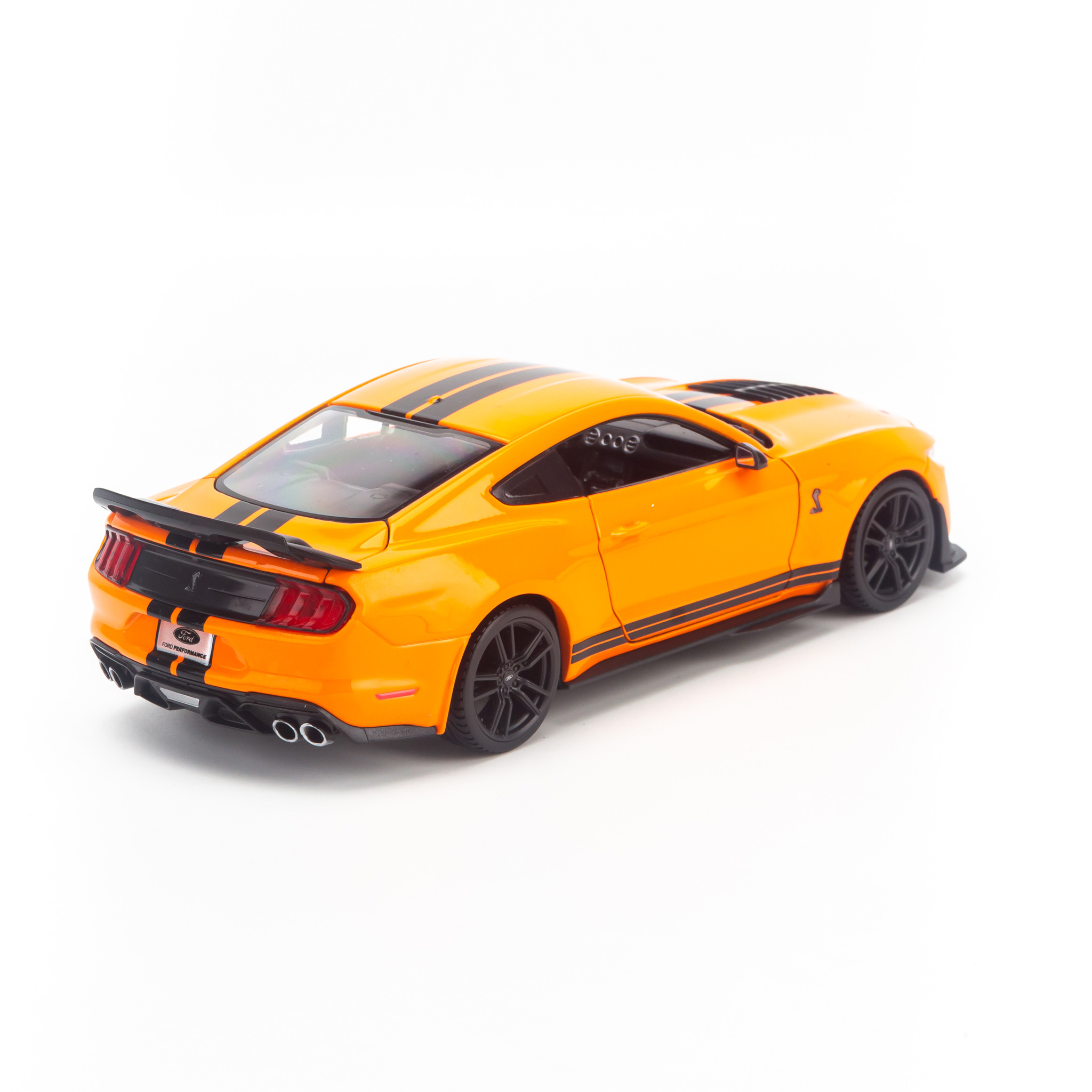 Mô hình xe Ford Mustang Shelby GT500 2020 1:24 Maisto - 31532