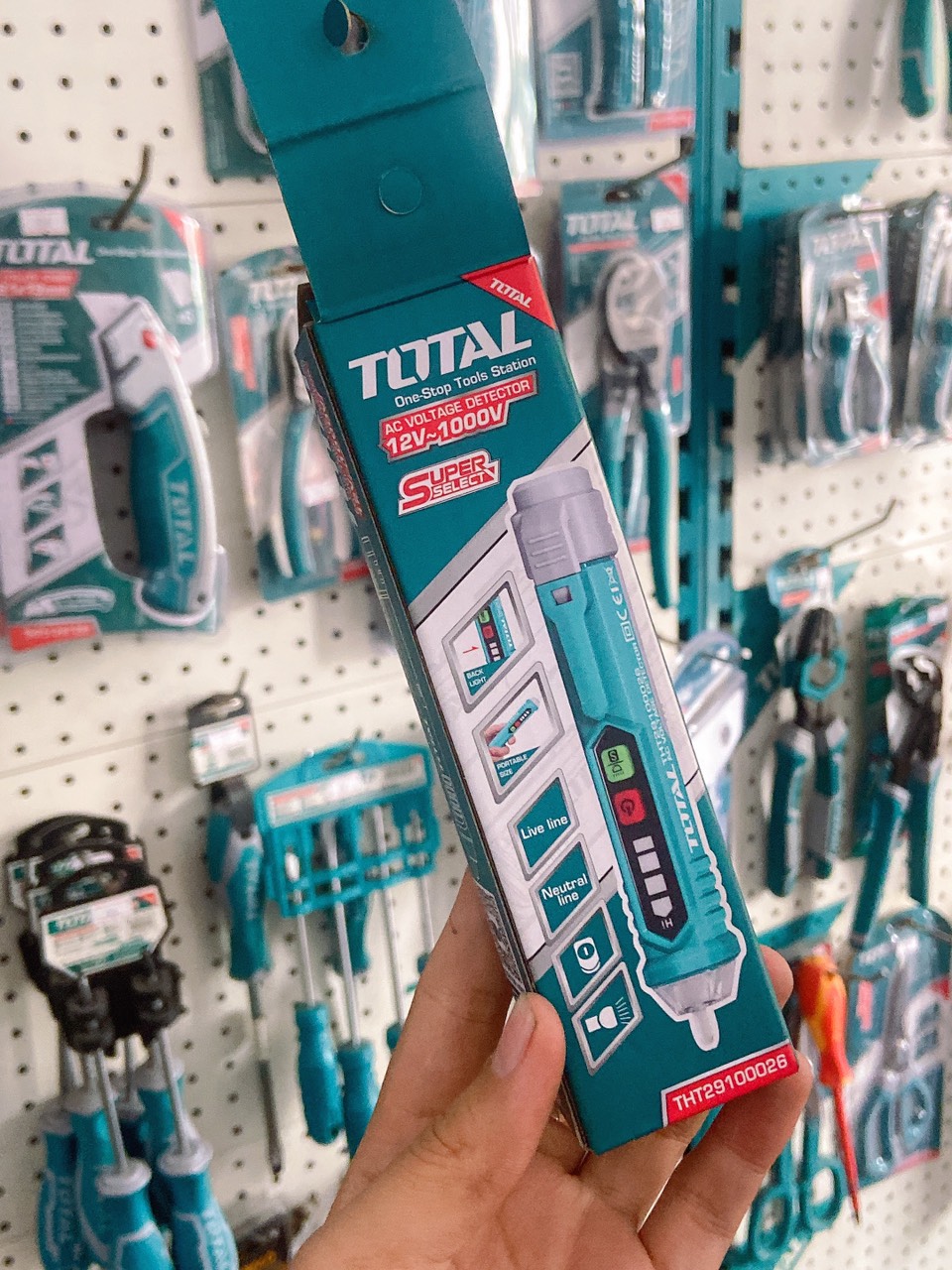 Máy dò điện áp AC total THT29100026