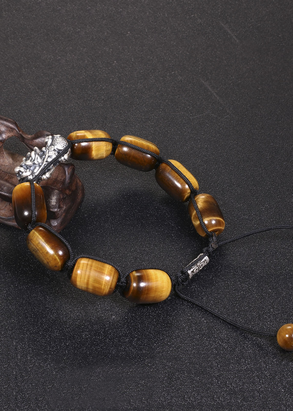 Vòng tay đá mắt hổ lu thống mix tỳ hưu bạc 14x10mm mệnh thổ, kim - Ngọc Quý Gemstones