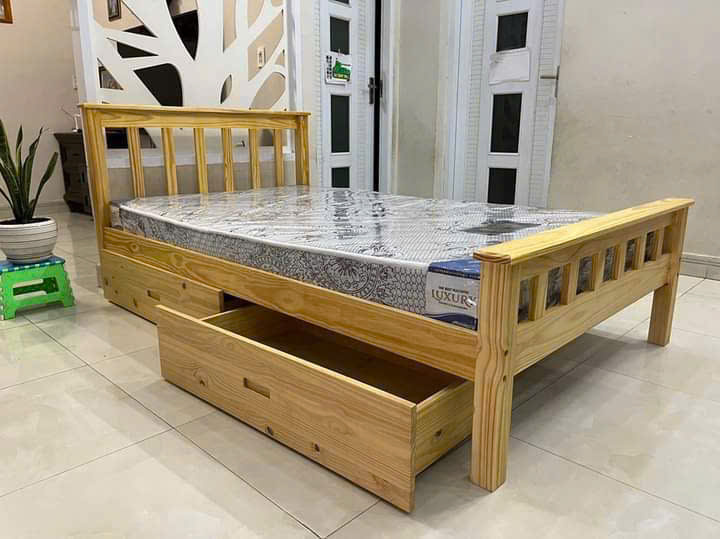 Giường ngủ trẻ em gỗ thông Tundo KT 1m2 x 2m