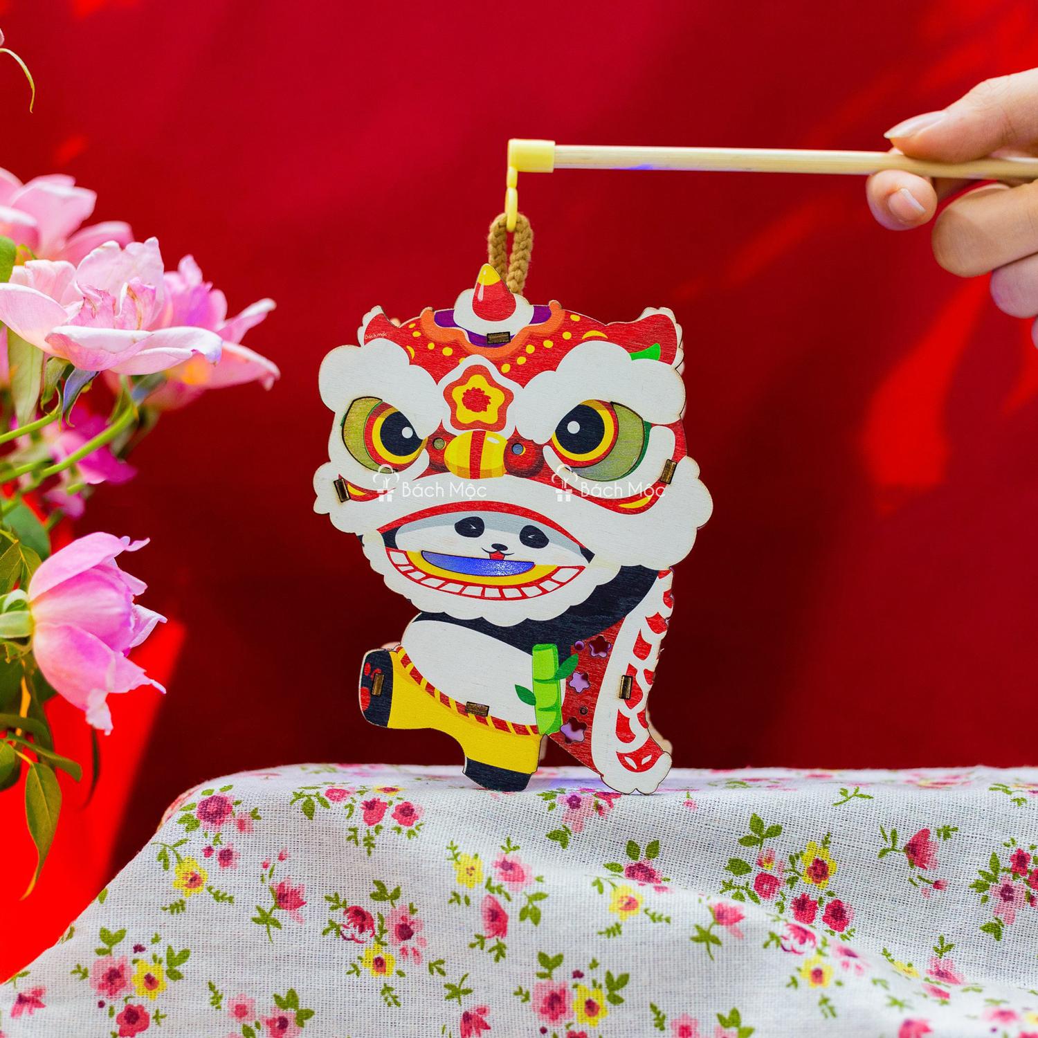 Lồng Đèn Trung Thu Gỗ 2 Mặt Màu - Bách Mộc - Gấu Trúc