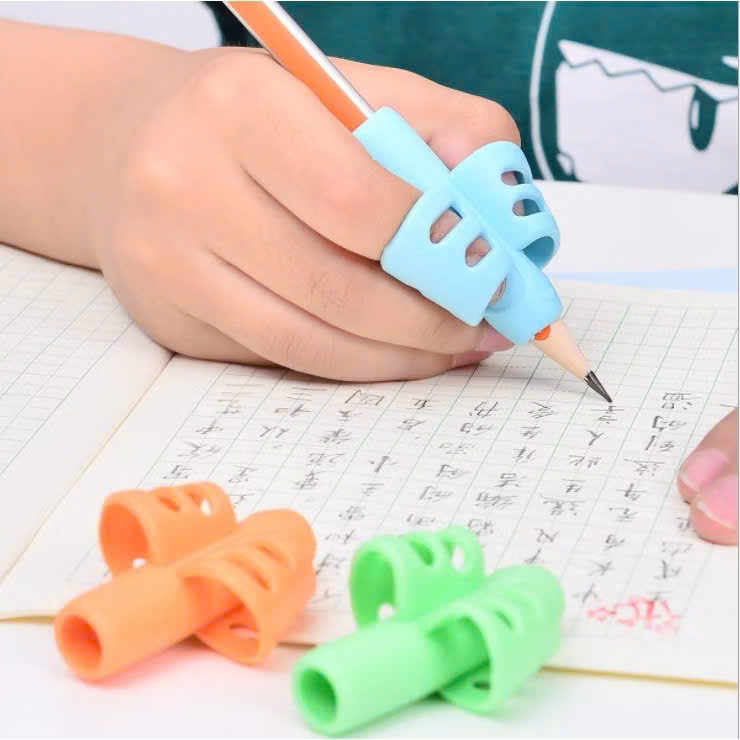 Combo 3 Đệm Bút Silicon Cầm Tay Cho Bé Tập Viết Đúng Cách – Đệm Định Vị Tay Cao Su Cao Cấp - HÀNG CHÍNH HÃNG MINIIN