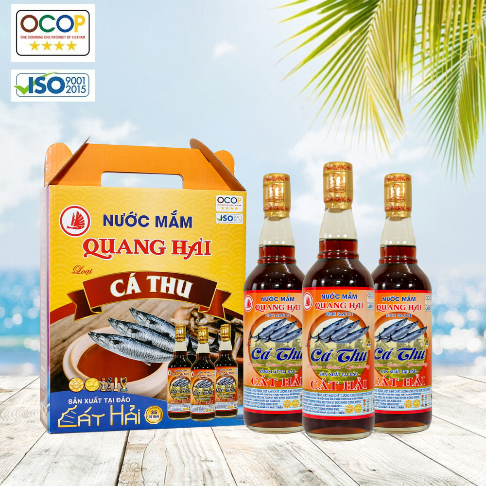 Nước Mắm Truyền Thống Cát Hải - Quang Hải, loại Cốt Cá Thu 35ºN, chai 500ml