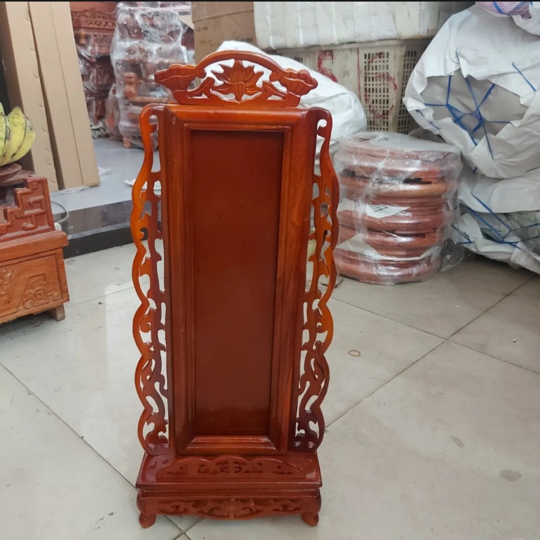 Bài vị để bàn thờ gia tiên viền hoa gỗ tràm cao 48 cm
