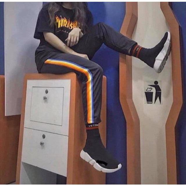 Quần 1 sọc dọc unisex nam/nữ. Quần 1 line unisex. Quần dài thun unisex. Quần 1 sọc nam. Quần 1 sọc nữ. Quần 1 line nam. Quần 1 line nữ. HÀNG MAY TRỰC TIẾP TẠI VIỆT NAM.