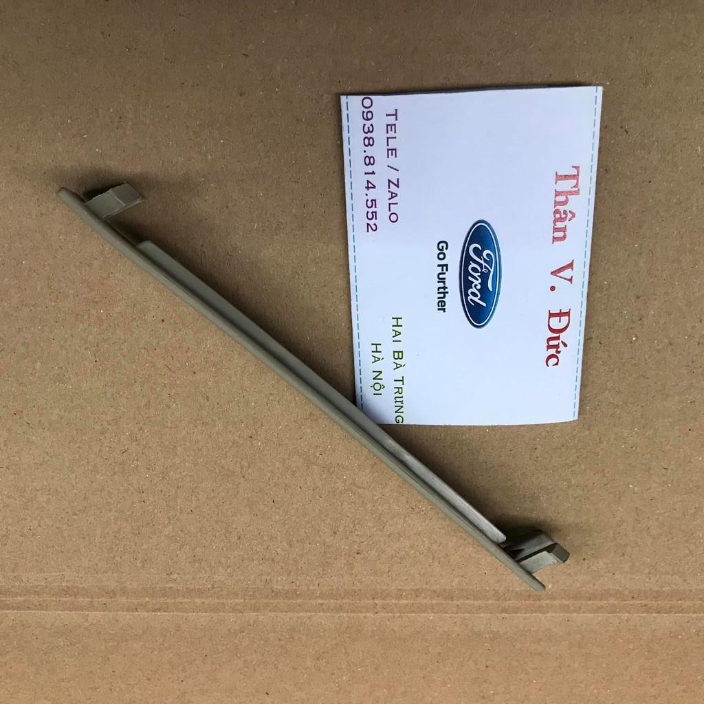THANH CHIA DÂY ĐAI AN TOÀN GHẾ SAU FORD TRANSIT DÀI
