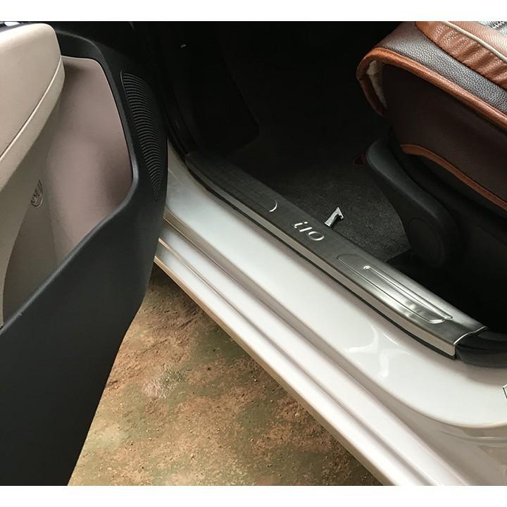 BỘ 8 ốp bậc trong và ngoài Grand i10 - mẫu inox - dùng cho cả bản sedan và hatchback