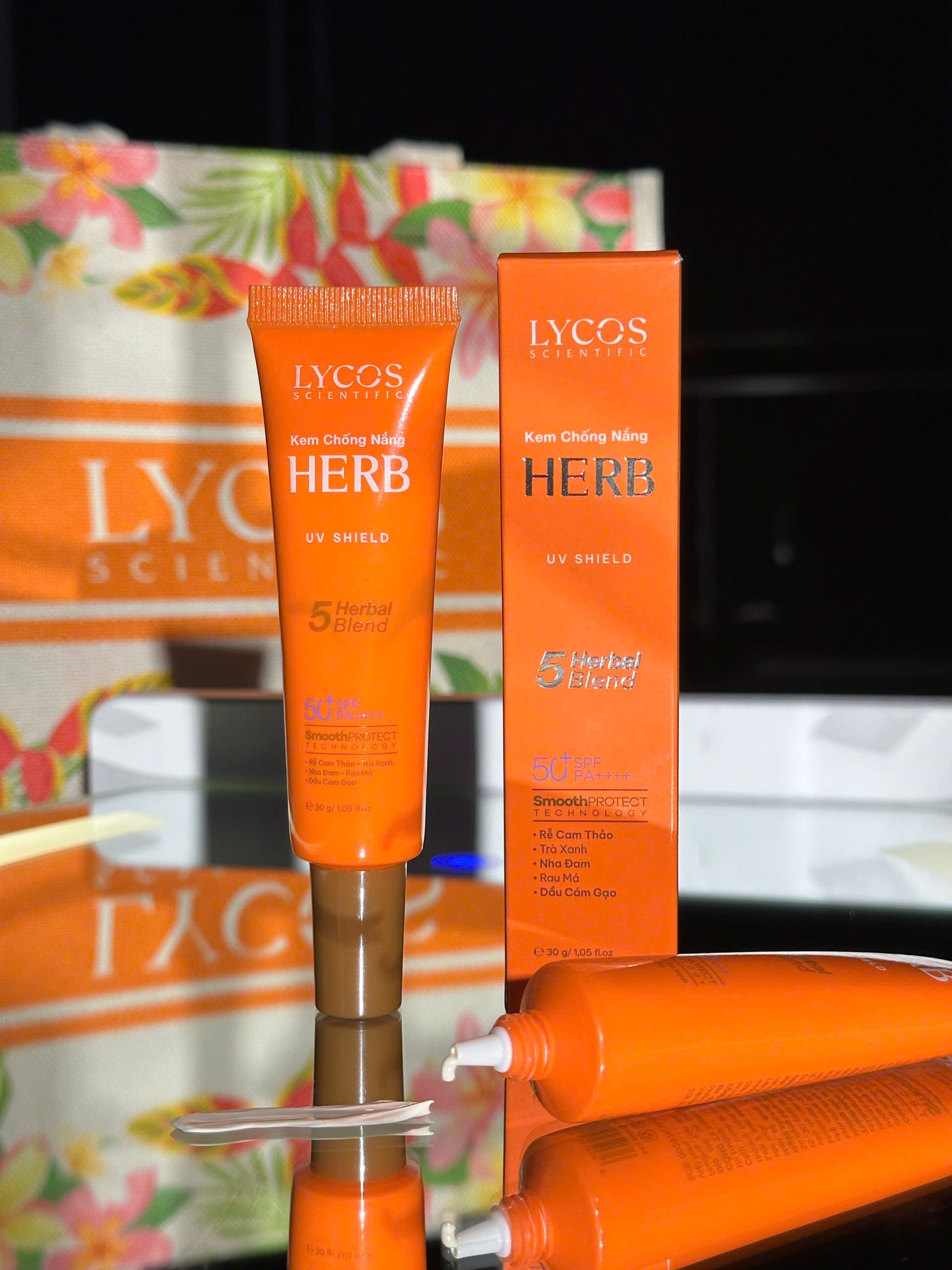 [Nâng cấp] Kem Chống Nắng Kiểm Soát Dầu Lycos Herb UV Shield SPF 50+ PA ++++ kiểm soát bóng nhờn hiệu quả
