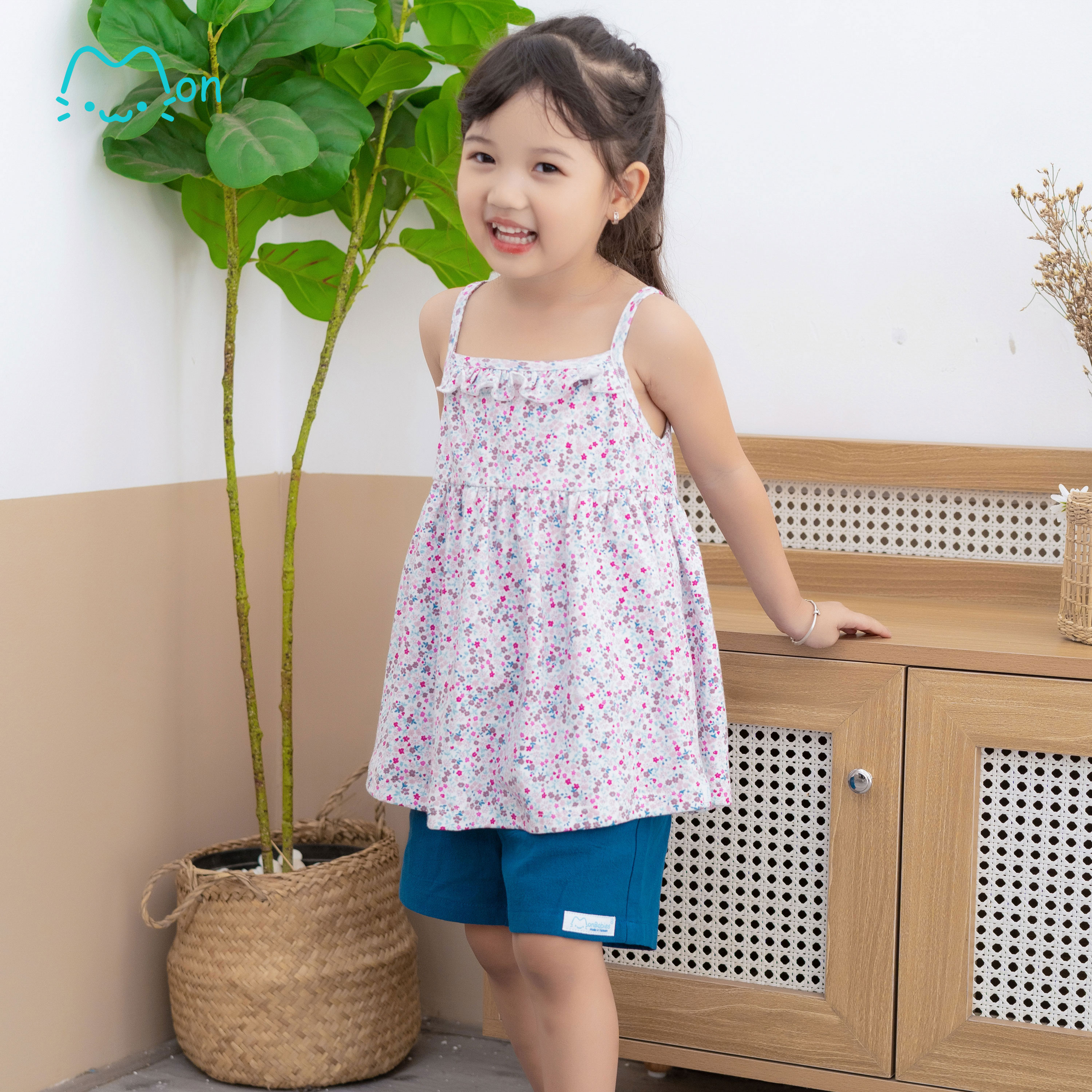 Áo hai dây bé gái mùa hè, chất liệu cotton nhẹ mát thấm hút mồ hôi tốt phù hợp mặc nhà, đi chơi. Monbabies MA2243