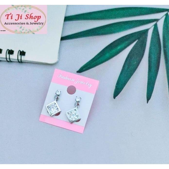 BÔNG TAI NỮ INOX TÒN TEN NGẮN HÌNH THOI ĐẸP KHÔNG ĐEN