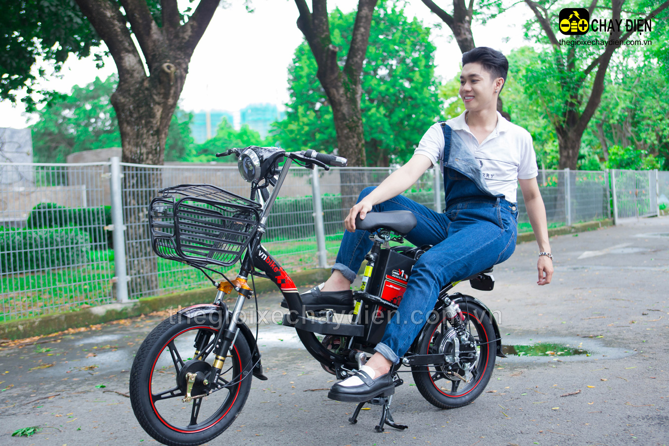 XE ĐẠP ĐIỆN VNBIKE V1 18INCH PLUS