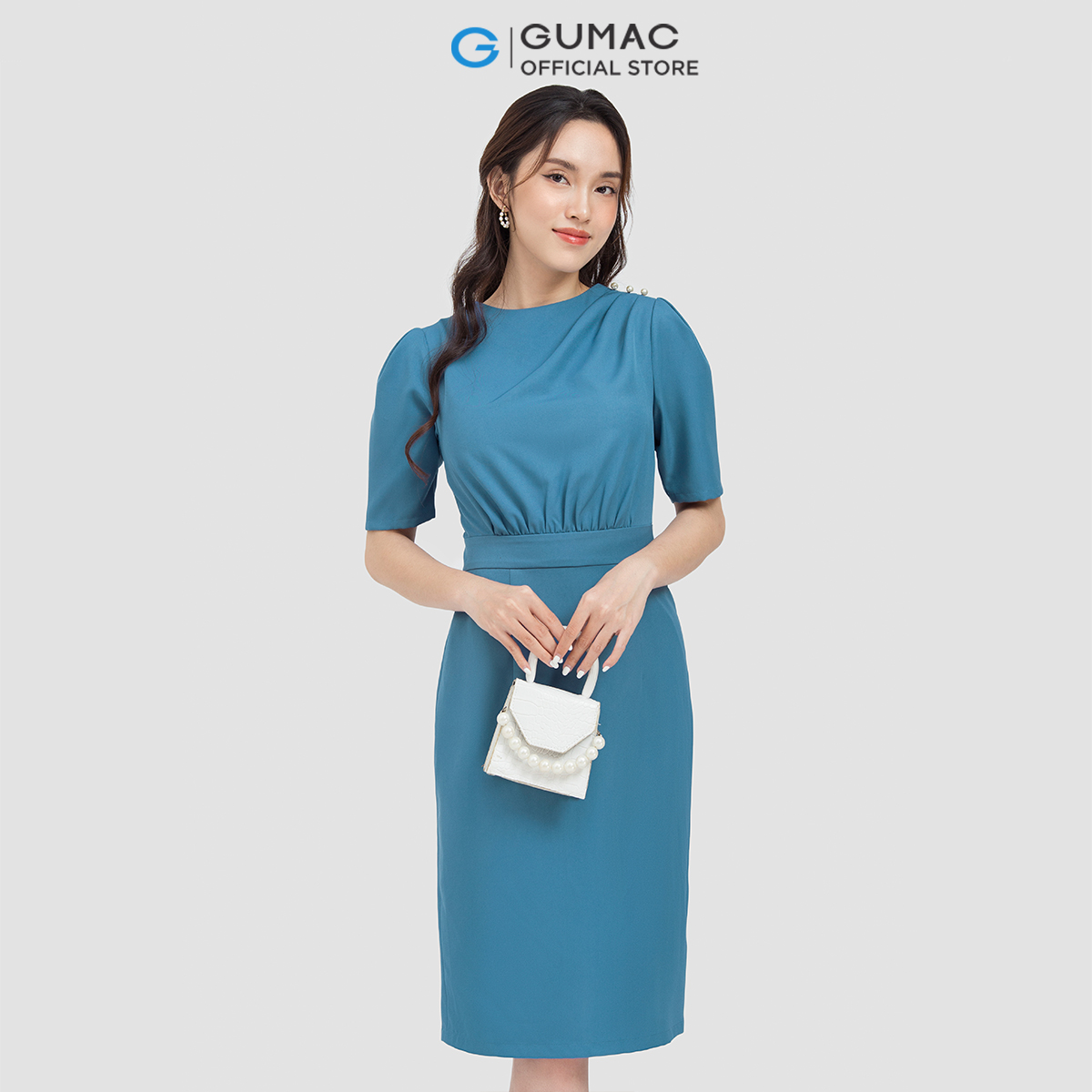 Đầm dáng ôm nữ GUMAC DC06007 cổ tròn tay nhún