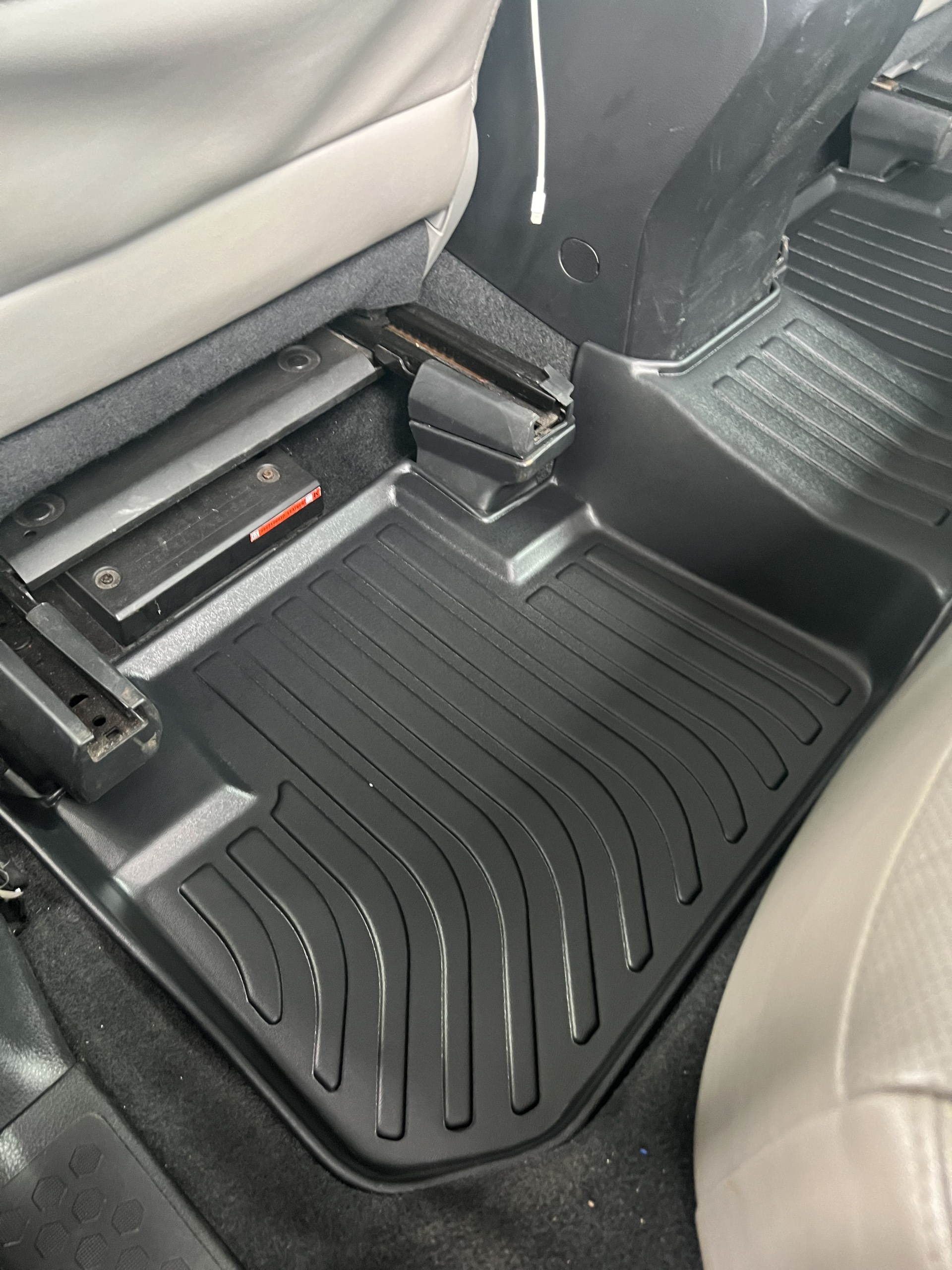 Thảm lót sàn xe Subaru Forester 2013- 2018 Nhãn hiệu Macsim chất liệu nhựa TPV cao cấp màu đen
