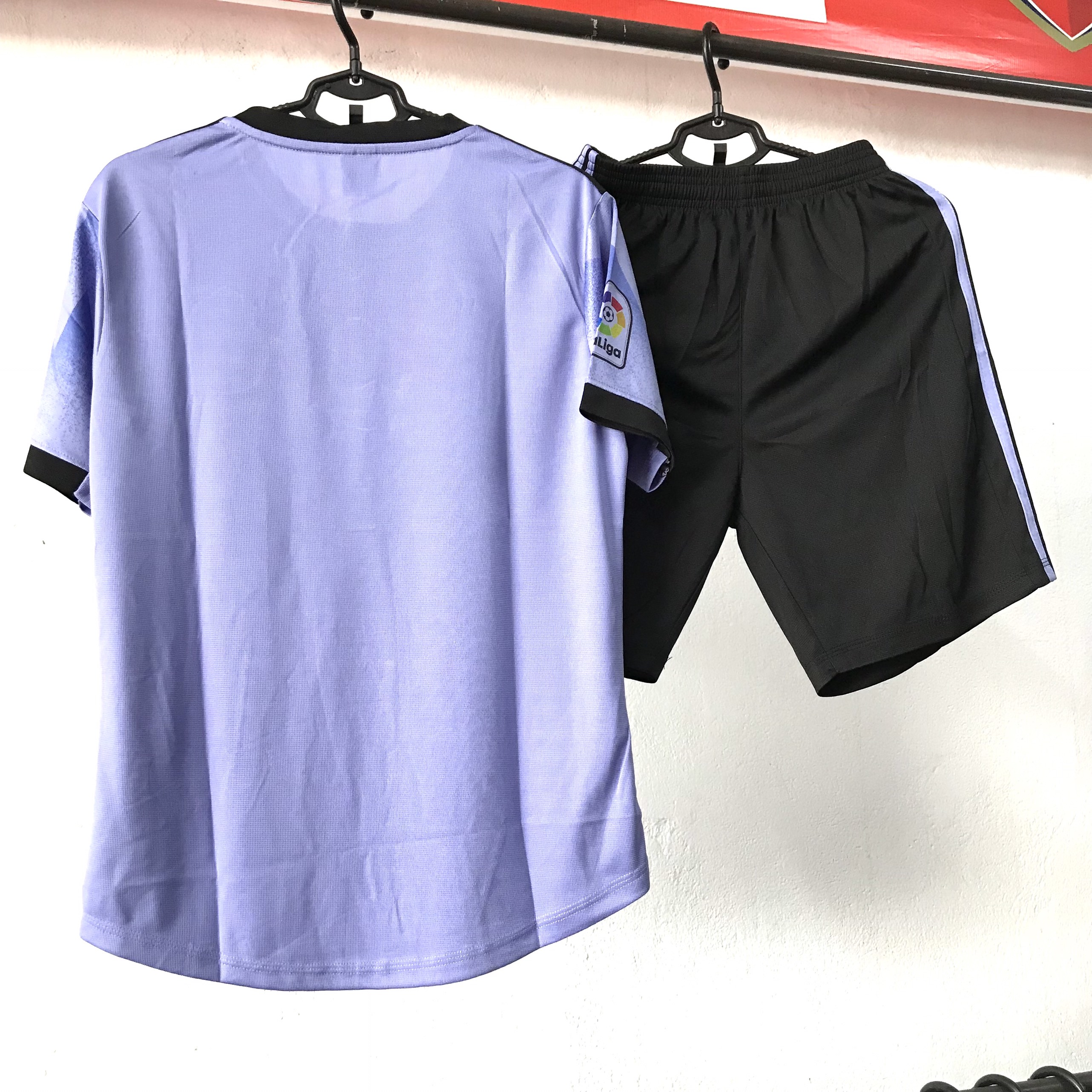 Siêu phẩm bộ quần áo đá bóng mùa hè hoàng gia tây ba nha cao cấp