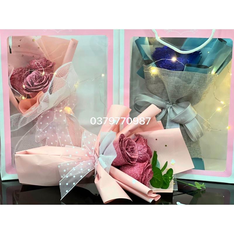 Bó hoa nhũ 3 bông kèm túi. Tặng thiệp chúc mừng, đèn led trang trí