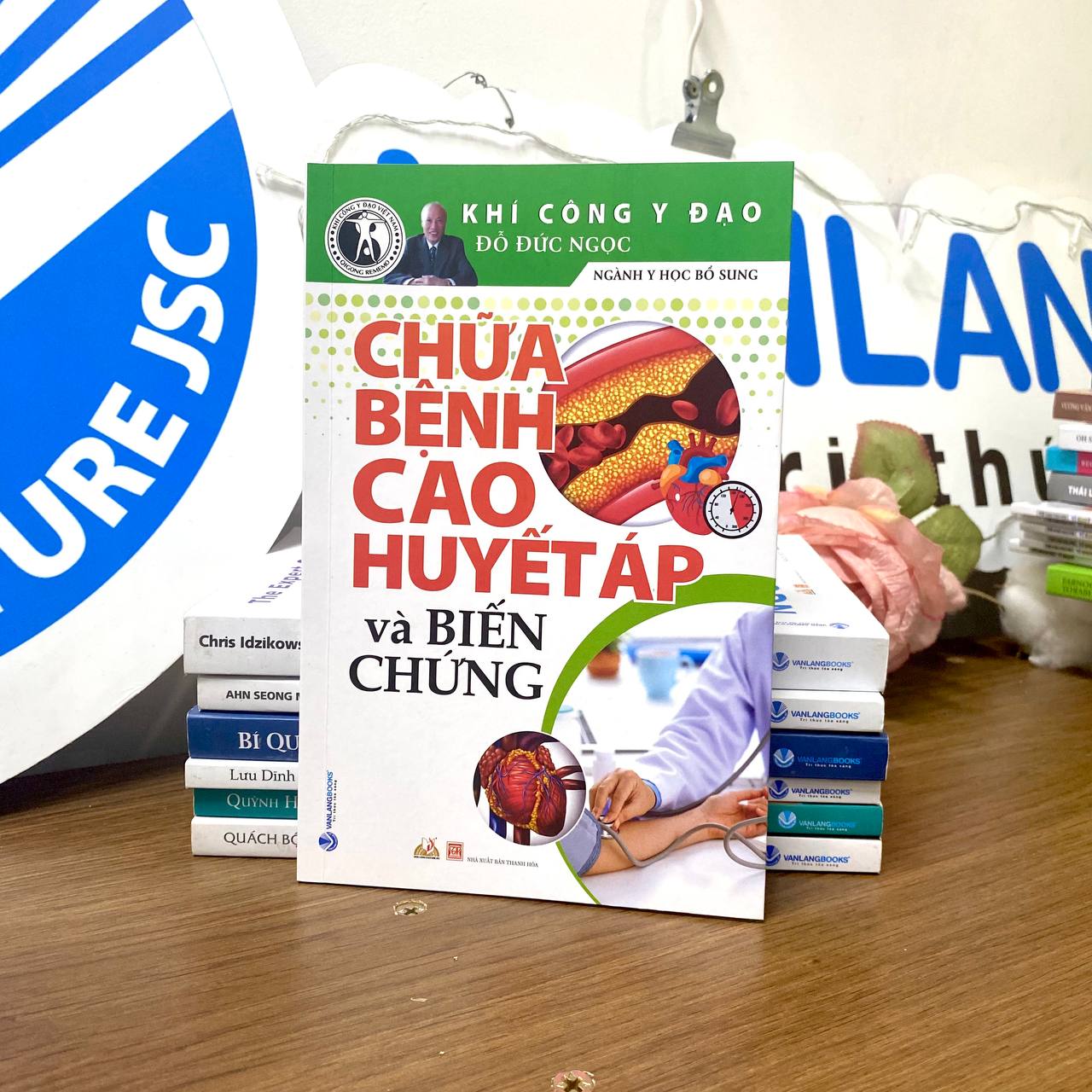 Khí Công Y Đạo - Chữa Bệnh Cao Huyết Áp Và Biến Chứng - Vanlangbooks