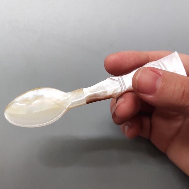 Thìa Trai 10cm Cán Cây Dừa Siêu Đẹp